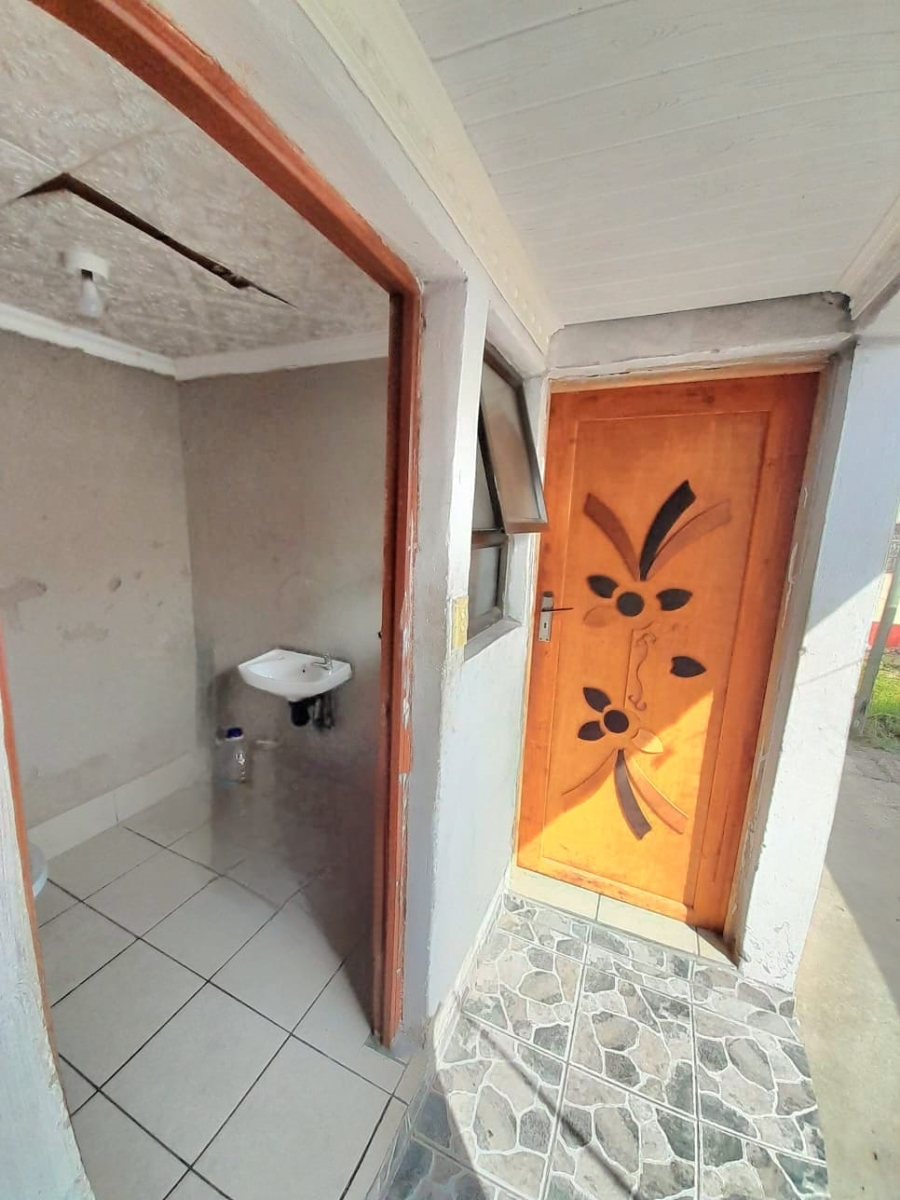 2 Bedroom Property for Sale in Mdantsane Nu 15 Eastern Cape